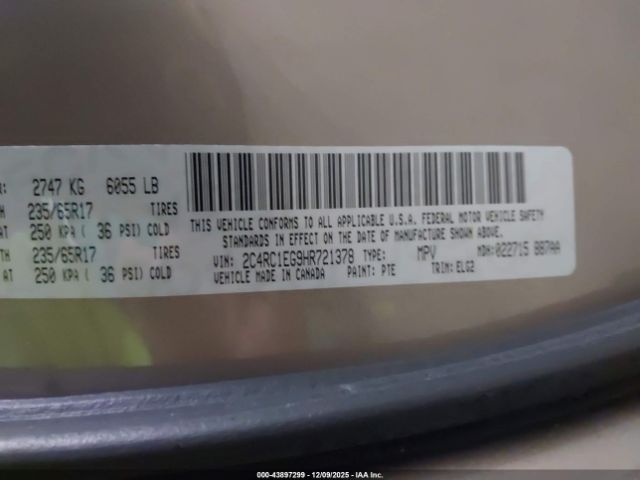 Chrysler Pacifica Touring-l Plus Image 4