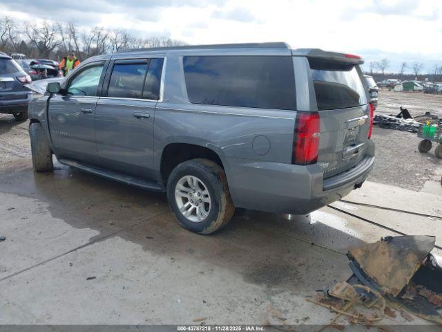 Chevrolet Suburban 4wd Lt Image 18