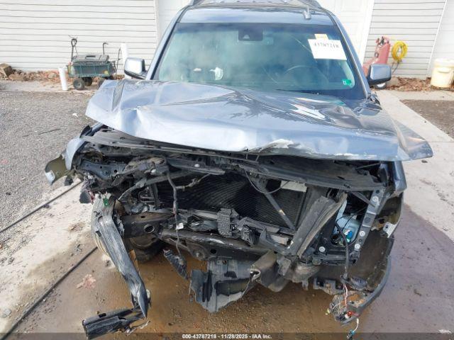 Chevrolet Suburban 4wd Lt Image 14