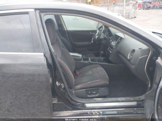 Nissan Maxima 3.5 S Image 4