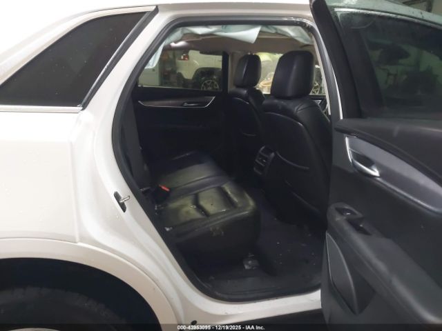 Cadillac XT5 Luxury Image 9