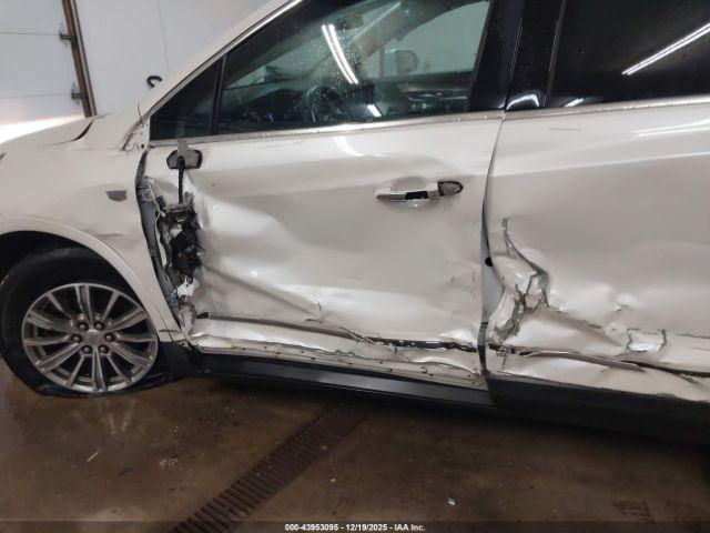 Cadillac XT5 Luxury Image 19