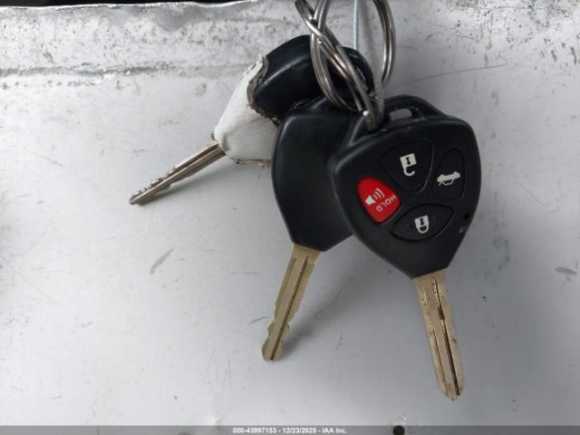 Toyota Camry Se Image 11