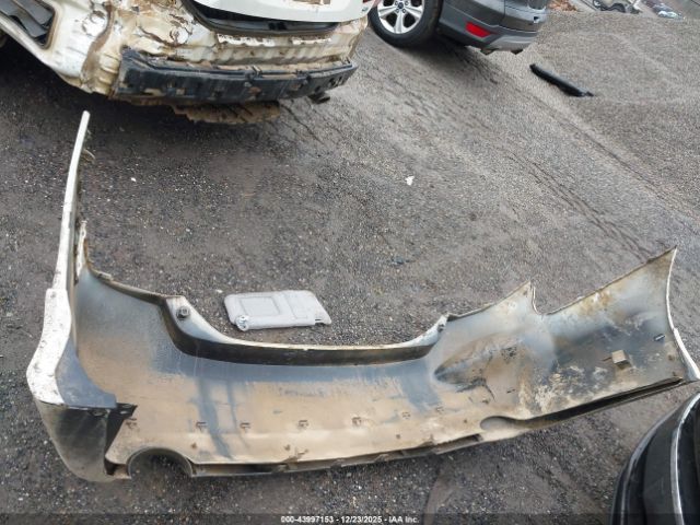 Toyota Camry Se Image 10