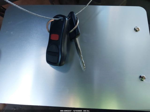 Nissan Titan Se Image 6