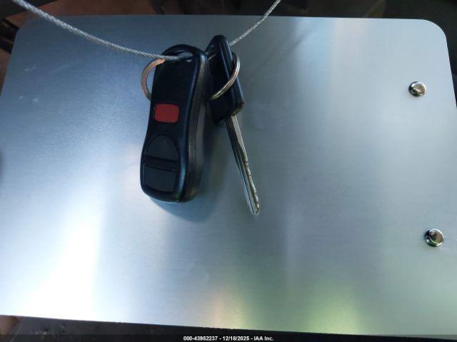 Nissan Titan Se Image 6