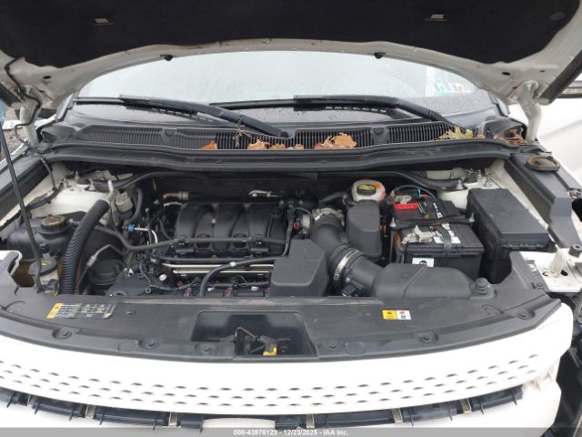 Ford Explorer Limited Image 9