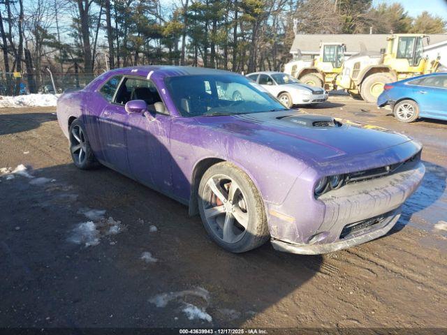  Salvage Dodge Challenger