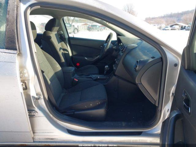 Pontiac G6 Value Leader Image 2