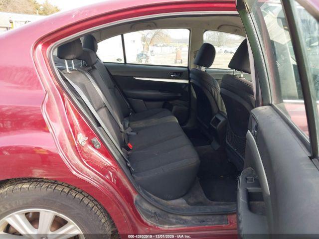 Subaru Legacy 2.5i Premium Image 13