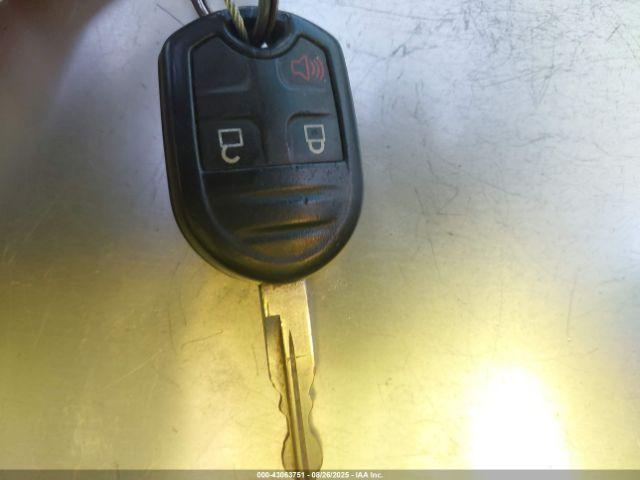 Ford Explorer Xlt Image 8