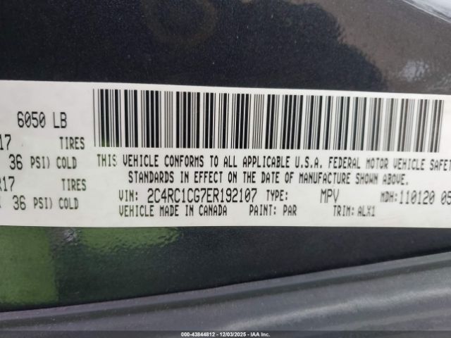 Chrysler Town & Country Touring-l Image 7