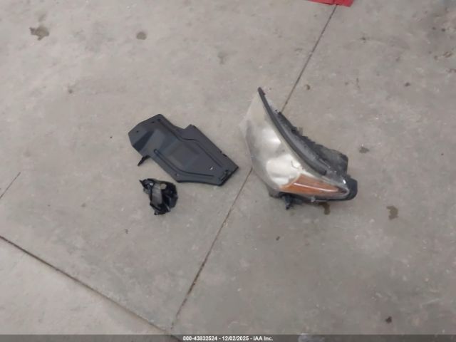 Toyota RAV4 Xle Image 2