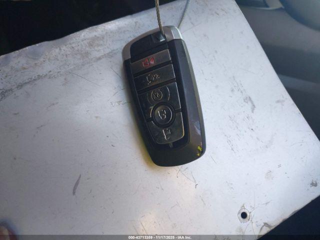 Ford Fusion Titanium Image 3