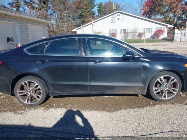 Ford Fusion Titanium Image 7