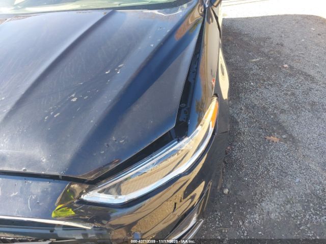 Ford Fusion Titanium Image 12