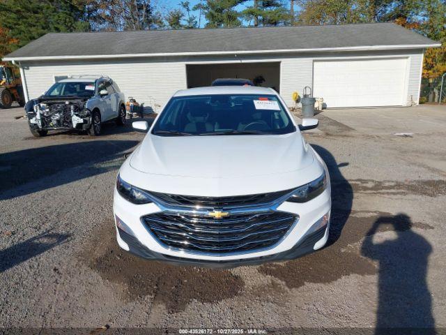 Chevrolet Malibu Ls Image 12