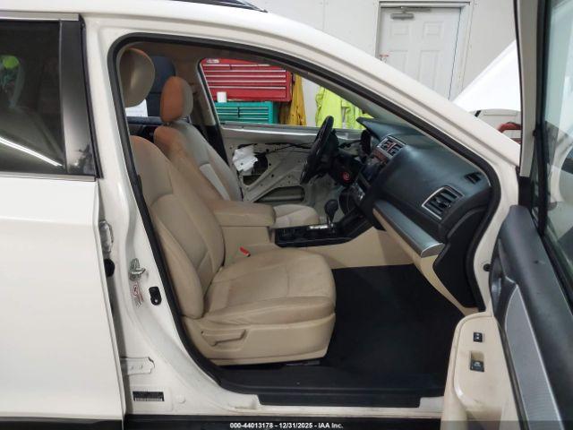 Subaru Outback 2.5i Premium Image 2