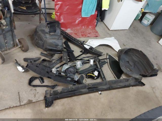 Subaru Outback 2.5i Premium Image 13