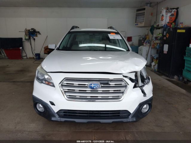Subaru Outback 2.5i Premium Image 11