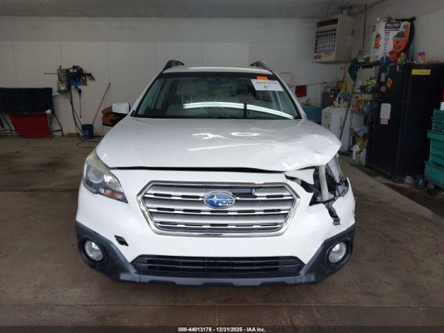 Subaru Outback 2.5i Premium Image 11