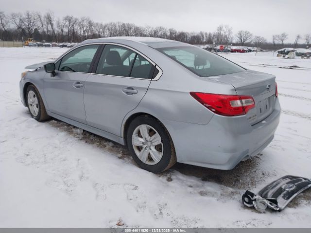 Subaru Legacy 2.5i Image 10