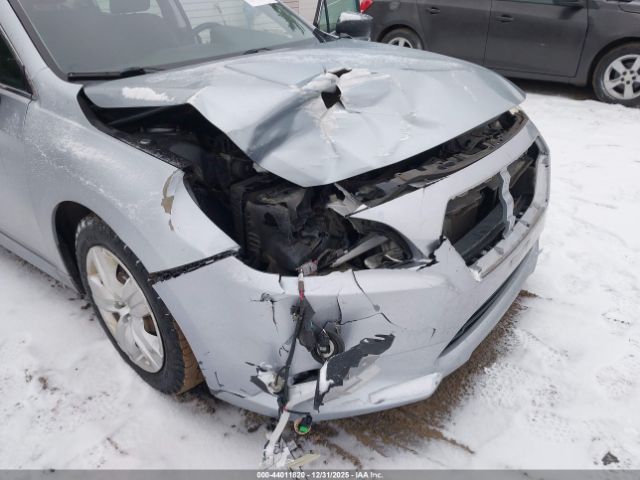 Subaru Legacy 2.5i Image 12