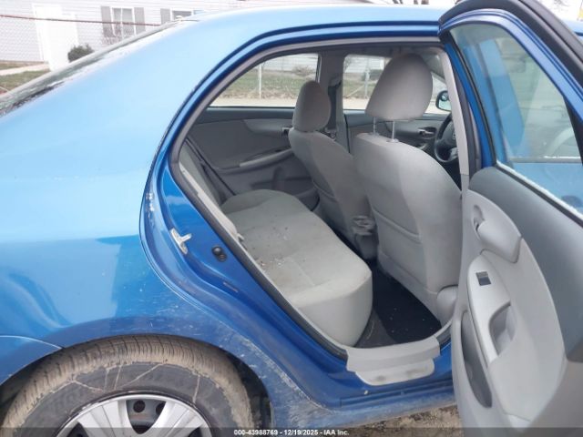 Toyota Corolla Le Image 9