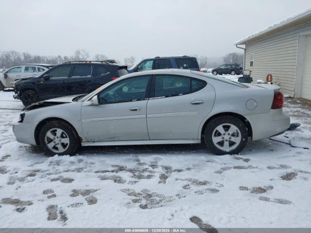 Pontiac Grand Prix Image 14