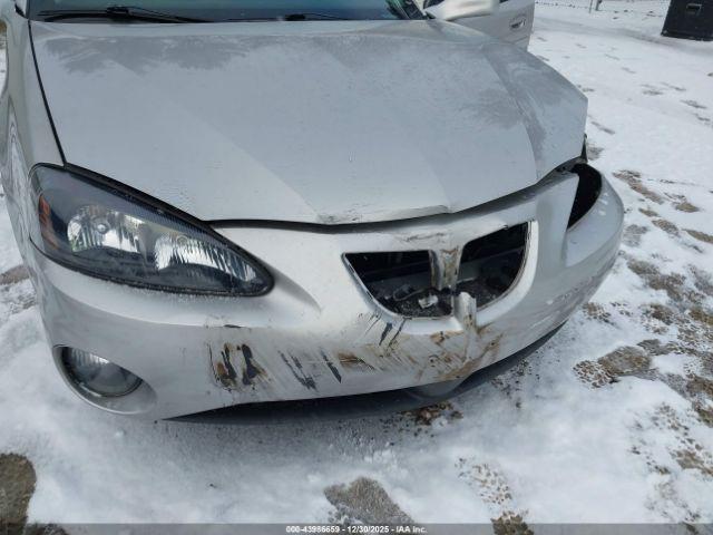 Pontiac Grand Prix Image 18