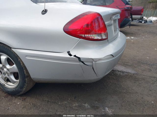 Ford Taurus Se Image 10