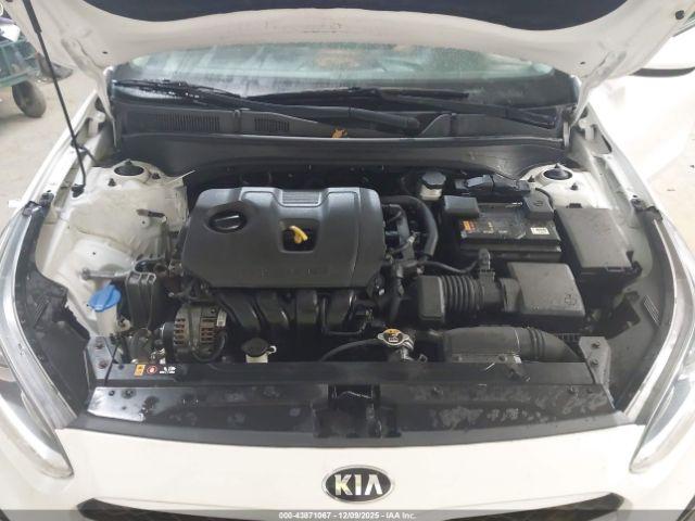 Kia Forte Lxs Image 16