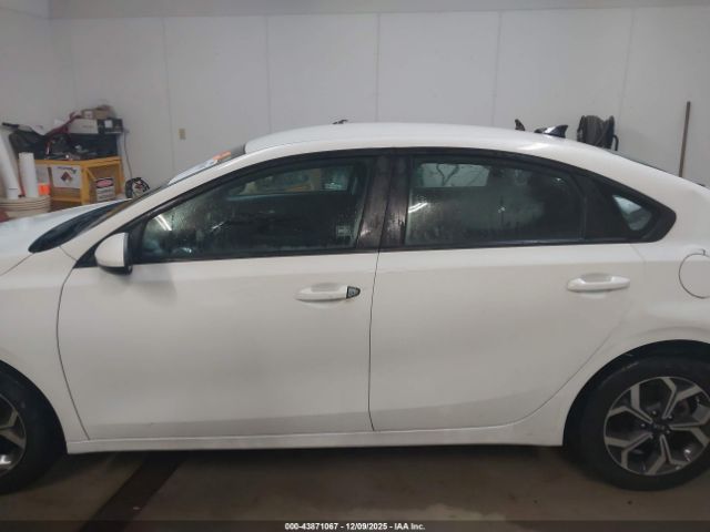 Kia Forte Lxs Image 12