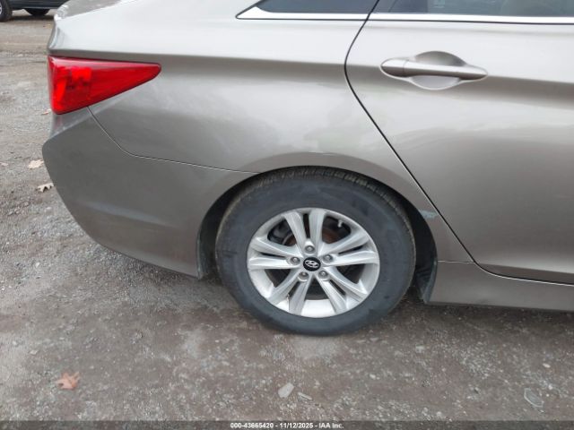 Hyundai SONATA Gls Image 13