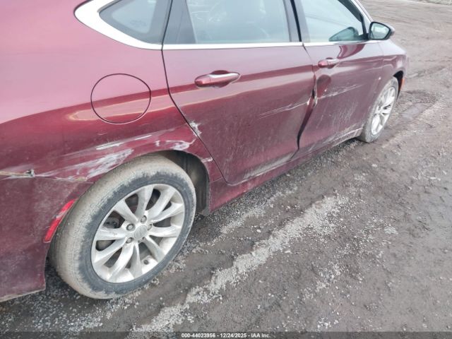 Chrysler 200 C Image 13