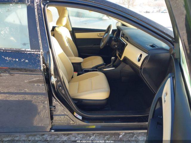 Toyota Corolla Le Image 9