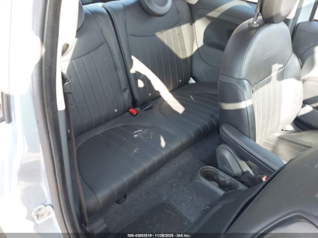 FIAT 500 Lounge Image 11