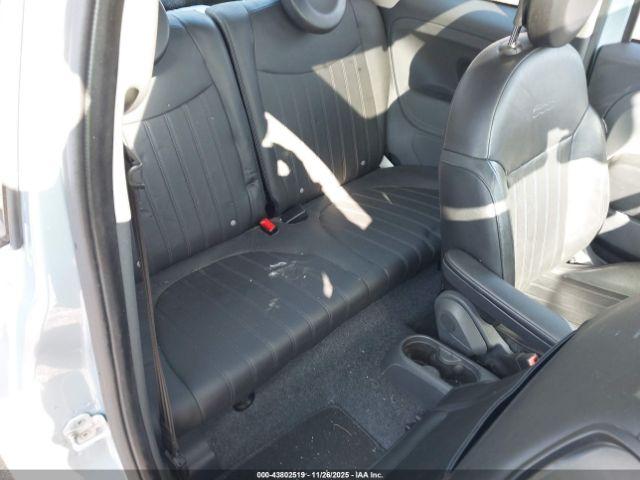 FIAT 500 Lounge Image 11