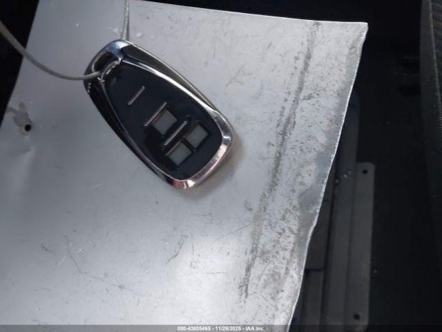 Chevrolet Cruze Lt Auto Image 9