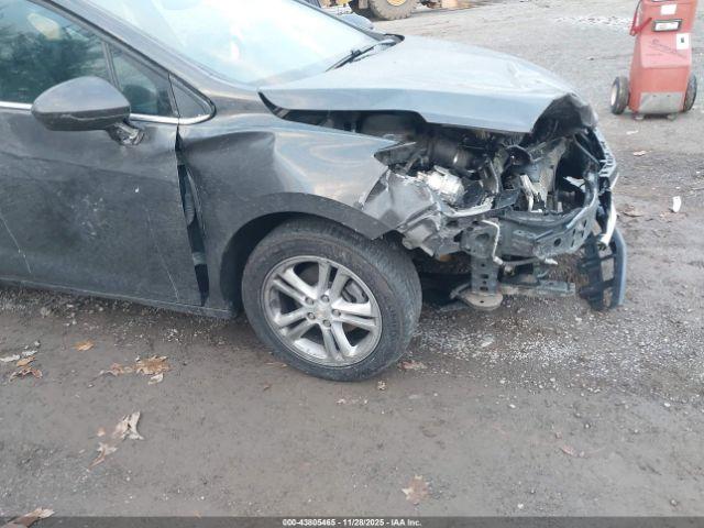 Chevrolet Cruze Lt Auto Image 3