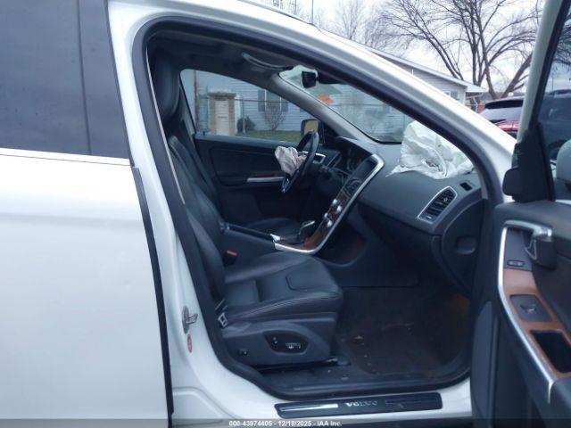 Volvo XC60 T6 Inscription Image 13