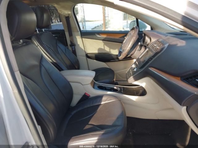 Lincoln MKC Reserve Image 3