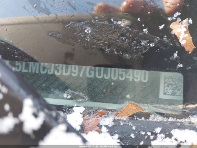 Lincoln MKC Reserve Image 18