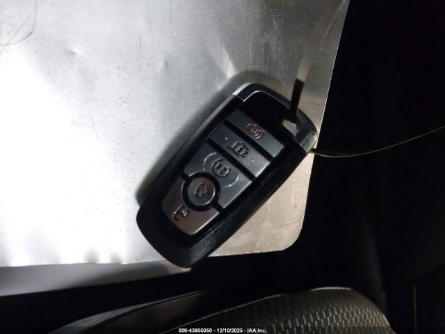 Ford Escape St-line Image 13