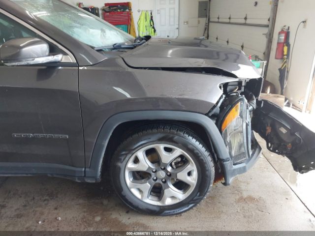 Jeep Compass Limited Fwd Image 17