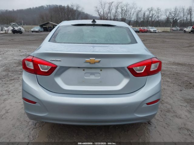 Chevrolet Cruze Ls Auto Image 3