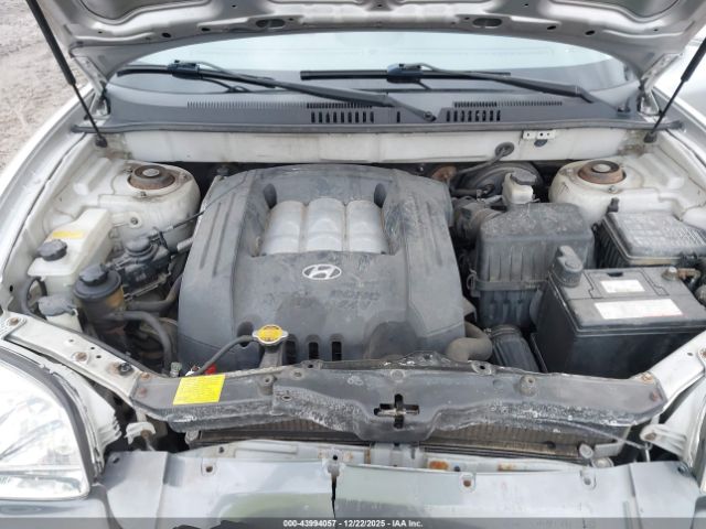 Hyundai SANTA FE Image 18