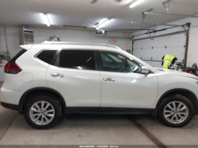 Nissan Rogue Sv Image 3