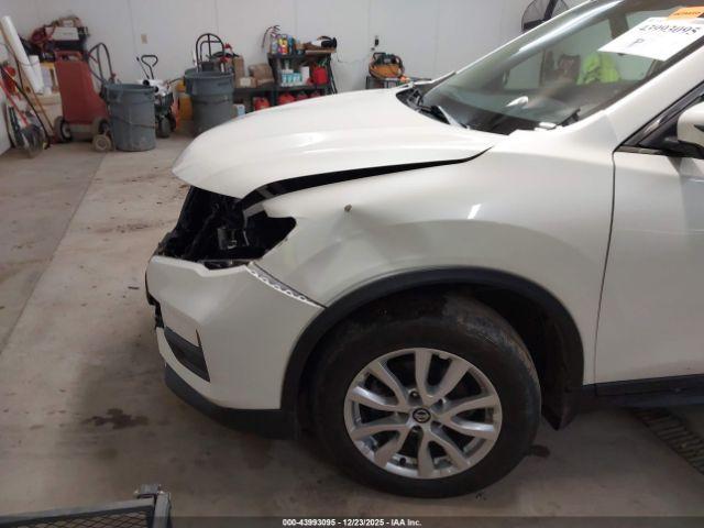 Nissan Rogue Sv Image 4