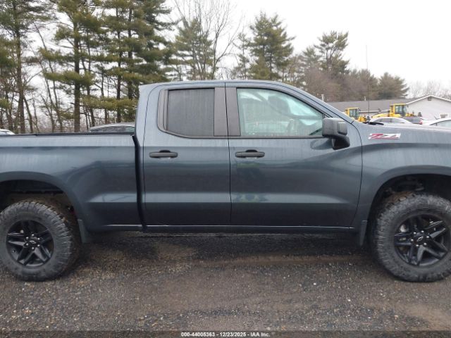 Chevrolet Silverado 1500 Custom Trail Boss Image 5